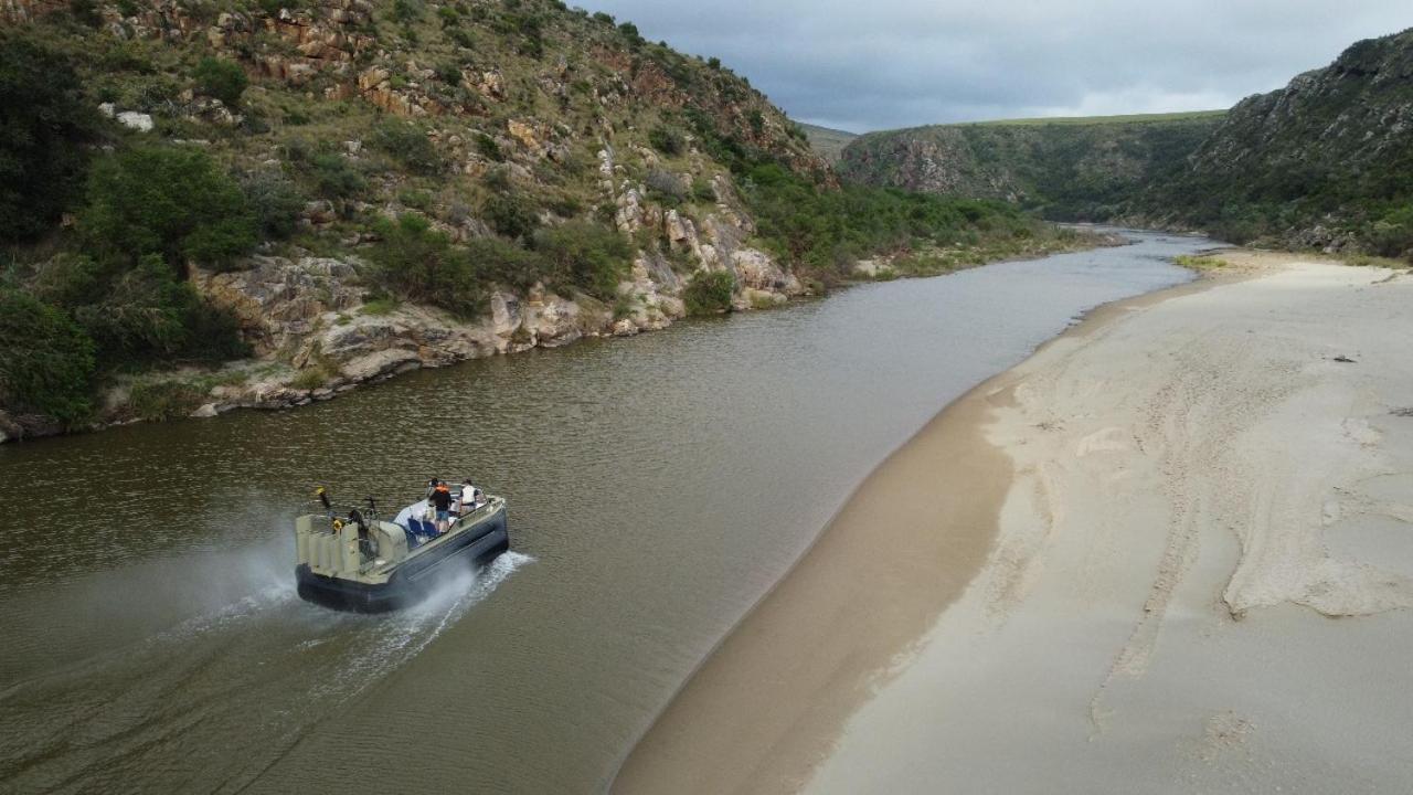 Bon Game Reserve Bland's Drift Eksteriør billede